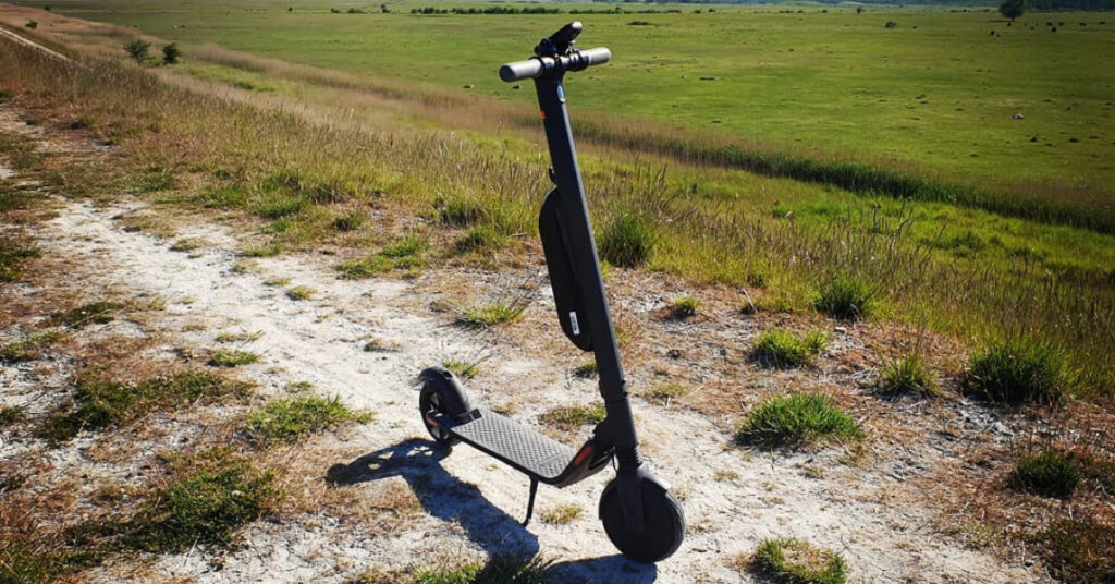 Segway Ninebot ES4 on a country road