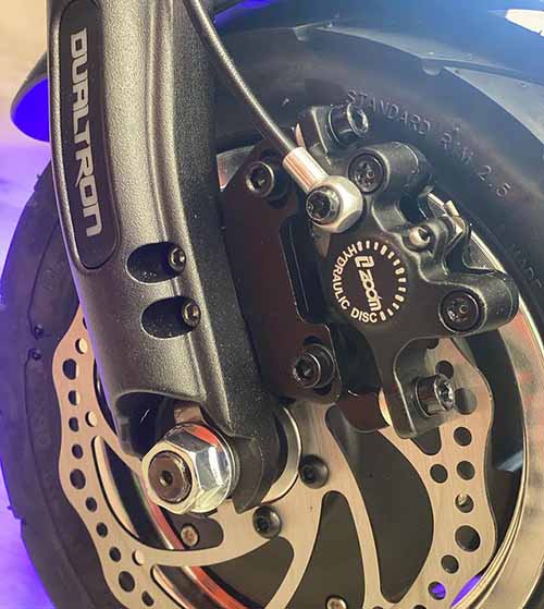 Zoom hydraulic disc brakes of Dualtron Achilleus