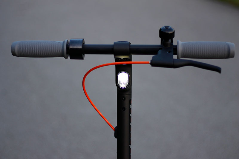front led light of e-scooter