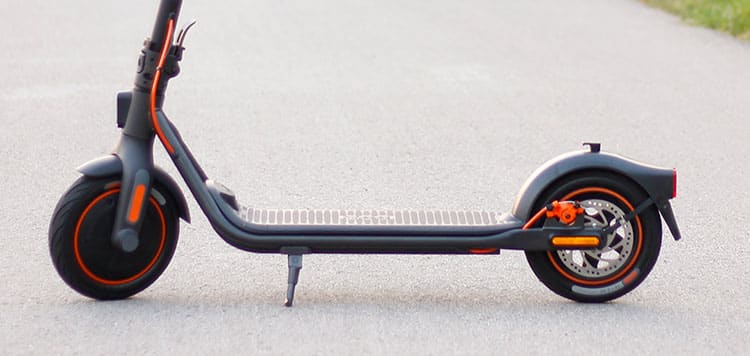 electric scooter with a rear disc brake