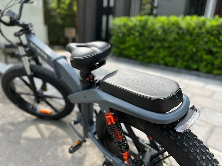 rear seat of engwe e-bike