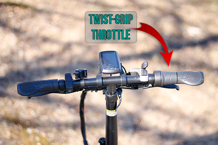 the location of a throttle on e-bike