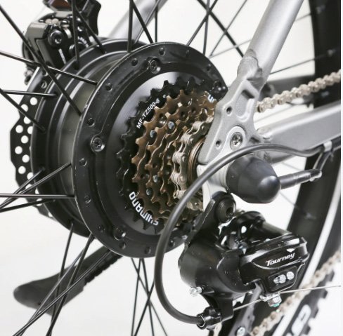 6-speed Shimano Tourney derailleur