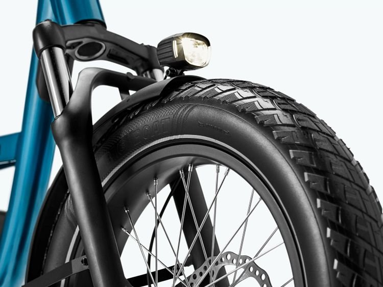 front suspension fork of electra ebike