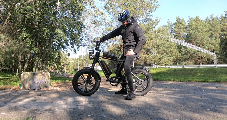 author of the article testing the engwe m20 e-bike
